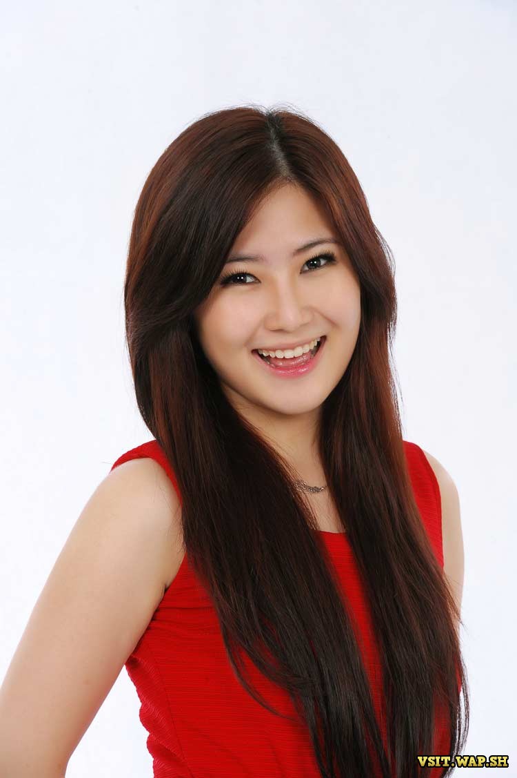 Ảnh từ [Nhạc Trẻ] Người Từng Yêu Anh Rất Sâu Nặng -Hương Tràm